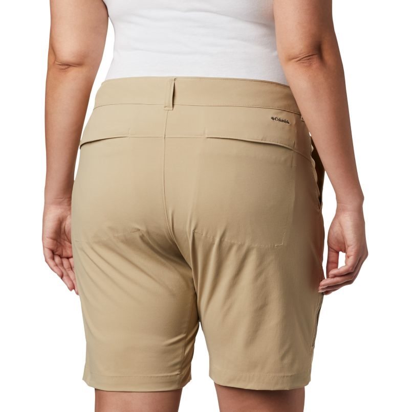 Women's Columbia Saturday Trail Long Shorts Khaki | Plus Size CA-I3805